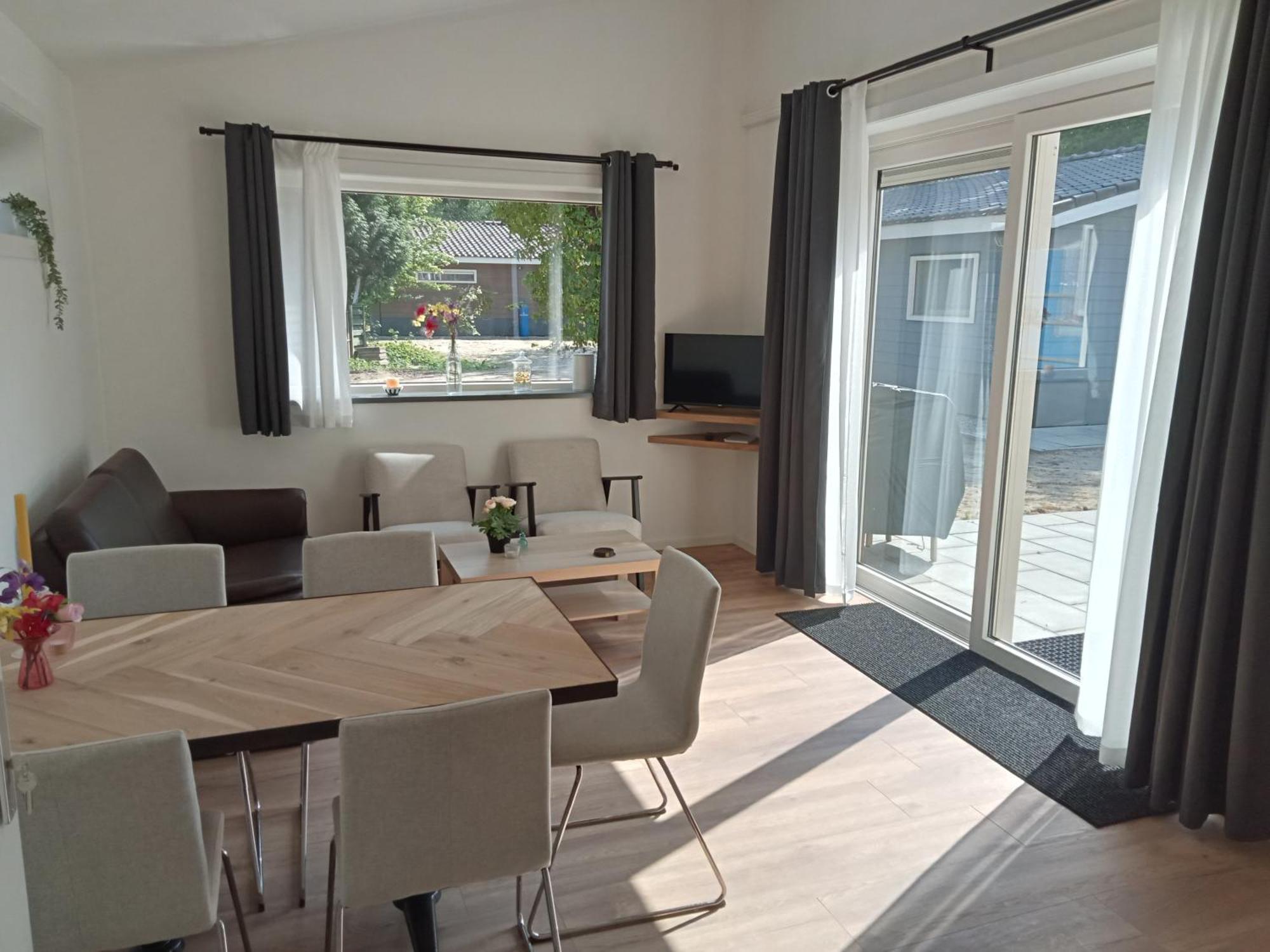 Domstad Resort Utrecht Vakantiewoningen Ngoại thất bức ảnh